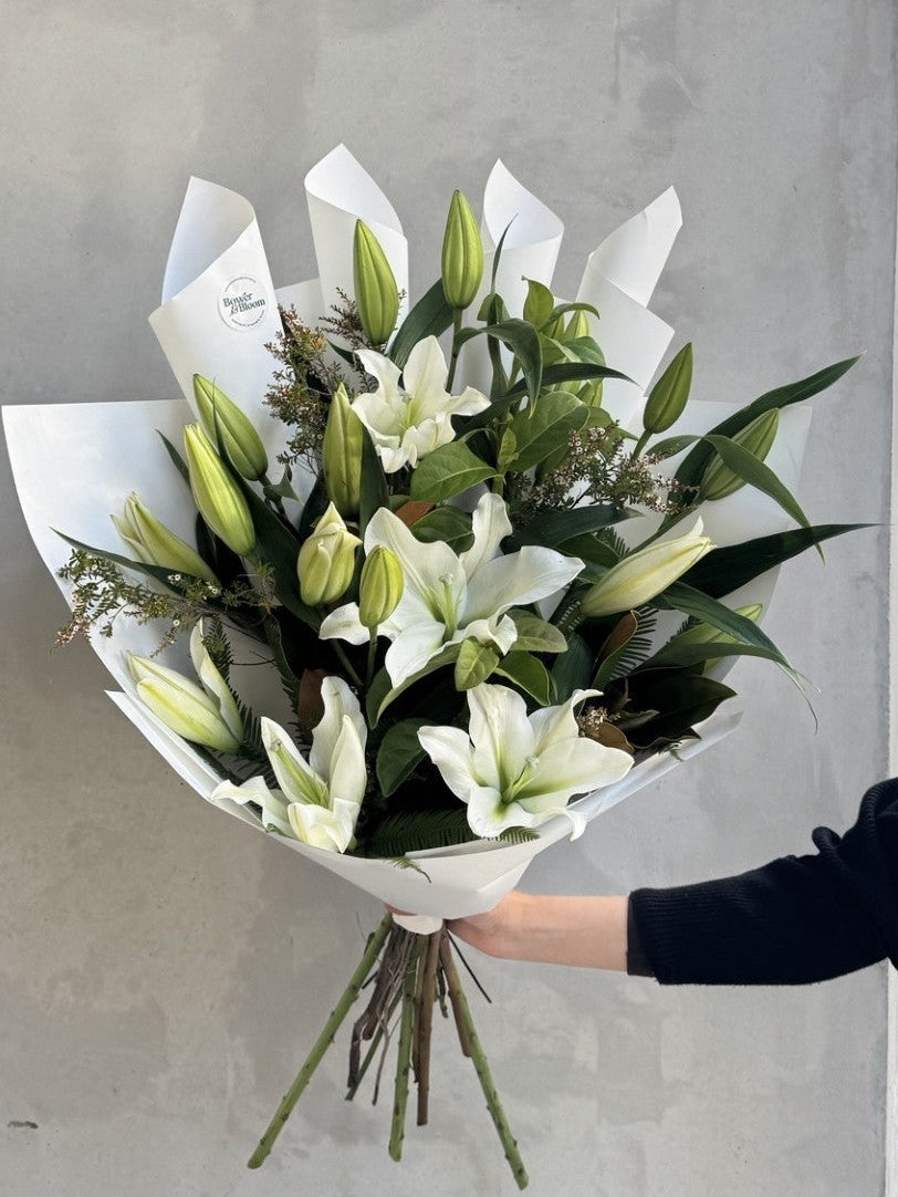 Oriental Lilies En Masse | White Bouquet